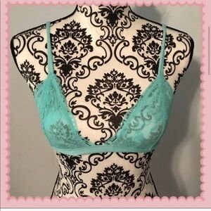 💛HP. Aqua bralette size med/large